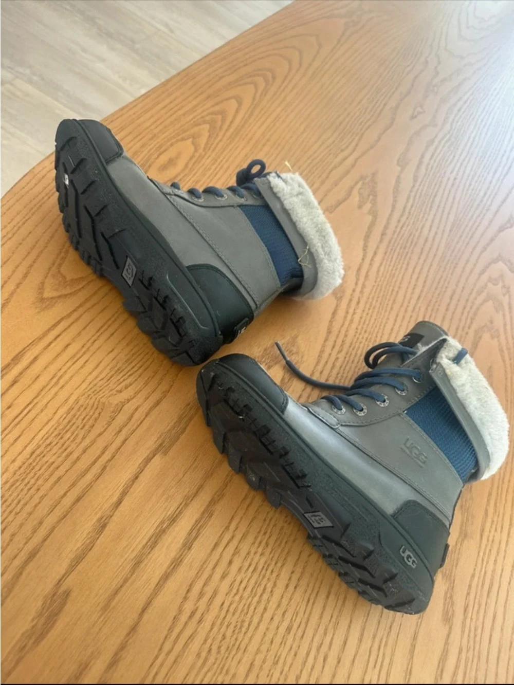 UGG Kids Gray and Navy Shearling-Lined Winter Lace-Up Boots